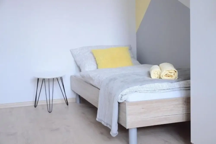 Standard Triple room