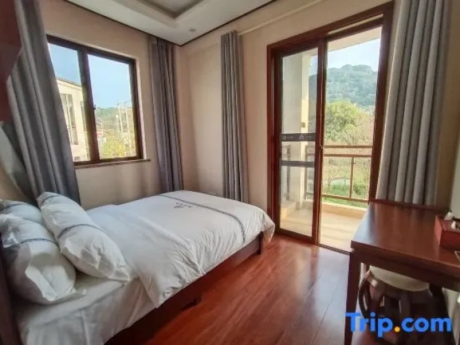 3 Bedrooms Family Villa with river view
