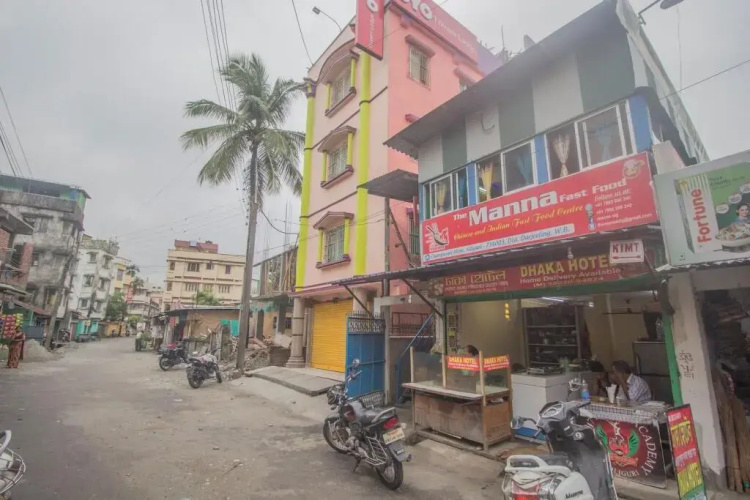 Triveni Lodge y OYO Rooms