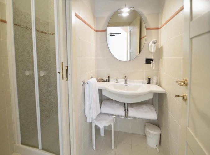 Classic Triple room