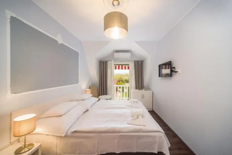 2 Bedrooms Apartment with balcony