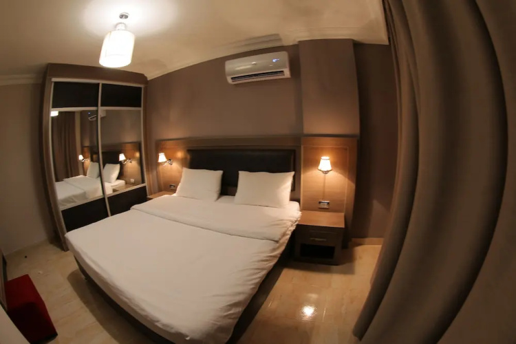 Ibiza Hotel Suites