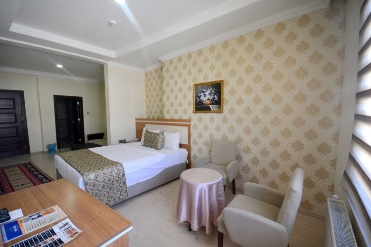 Dimet Park Hotel