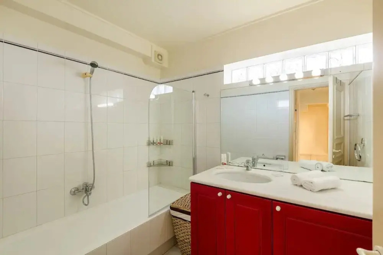 Spacious apartment in Philopappou A7