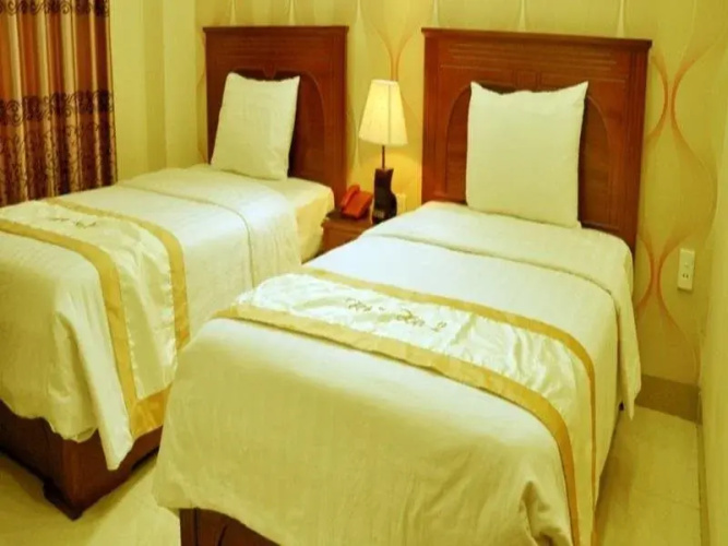 Khách Sạn Nhật Hạ