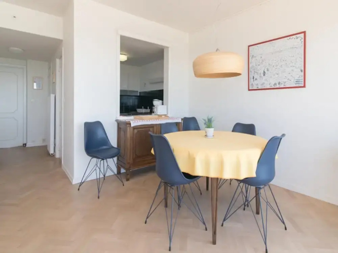 Apartment in Ostend With sea Views