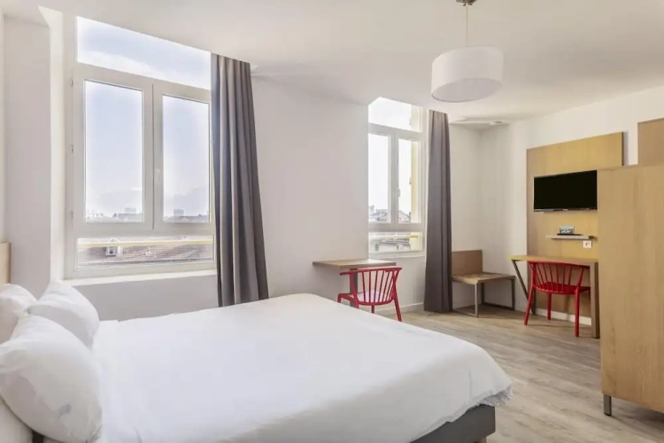 Superior Double Studio with balcony and with city view