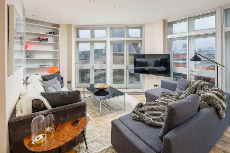 1 Bedroom Penthouse in Farringdon