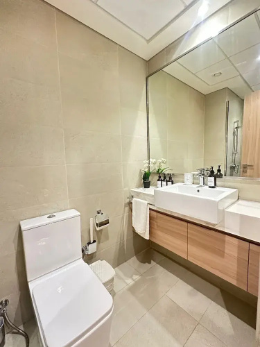 Azizi Riviera 25