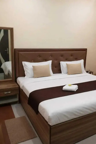 Hotel Shivoham