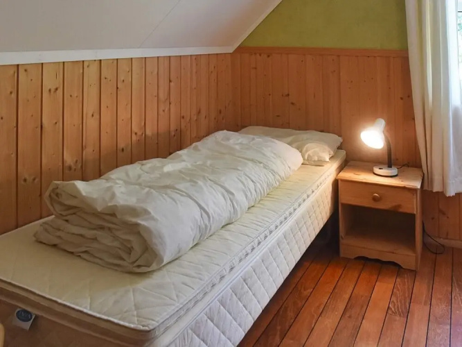 6 Person Holiday Home in Leikanger