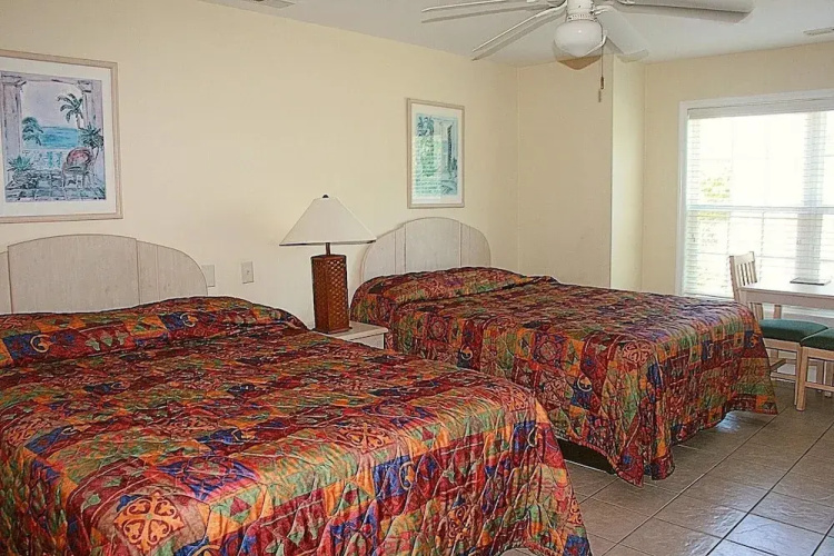 2404 2 Bedroom Villa by RedAwning