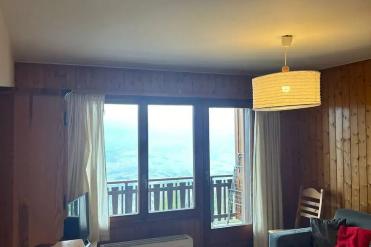 Gracious Studio With Amazing Views