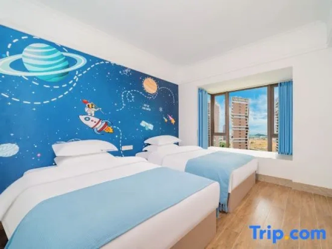 2 Bedrooms Deluxe Family room with sea view