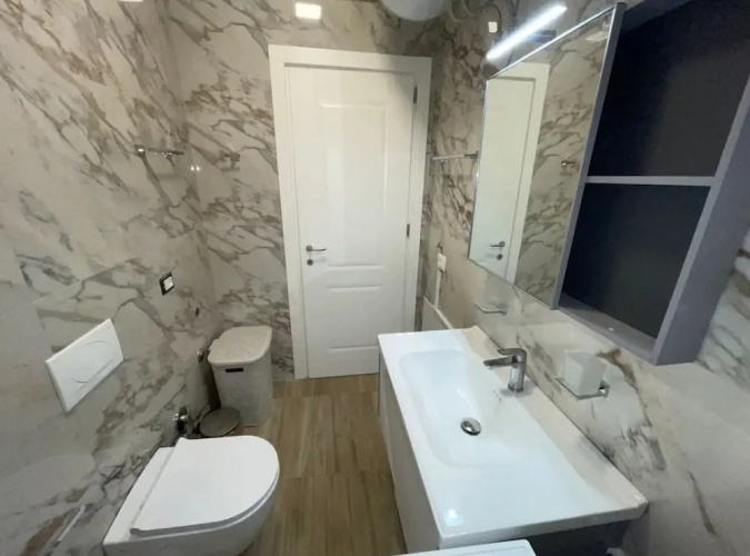 Brand New City Center Apartment