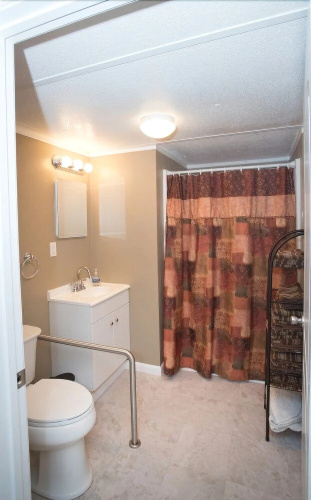 Cottage #9 2 Bedrooms 1 Bathroom Cottage