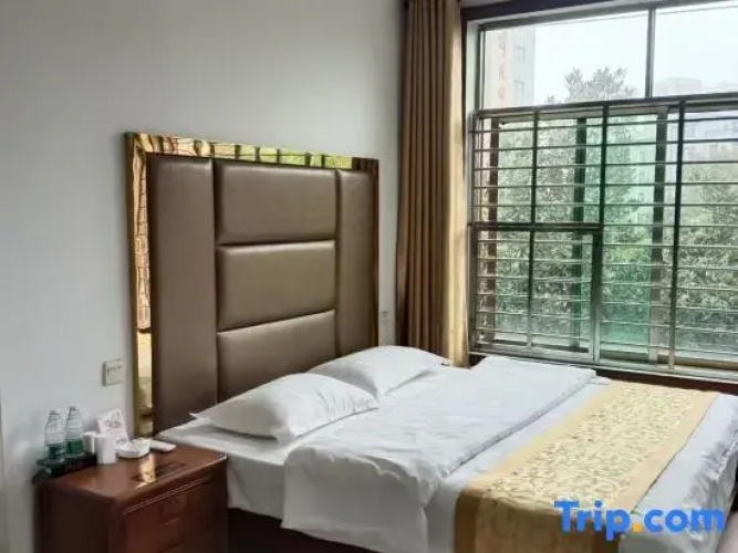 Yijia Hotel