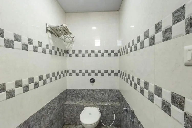 Comfort room