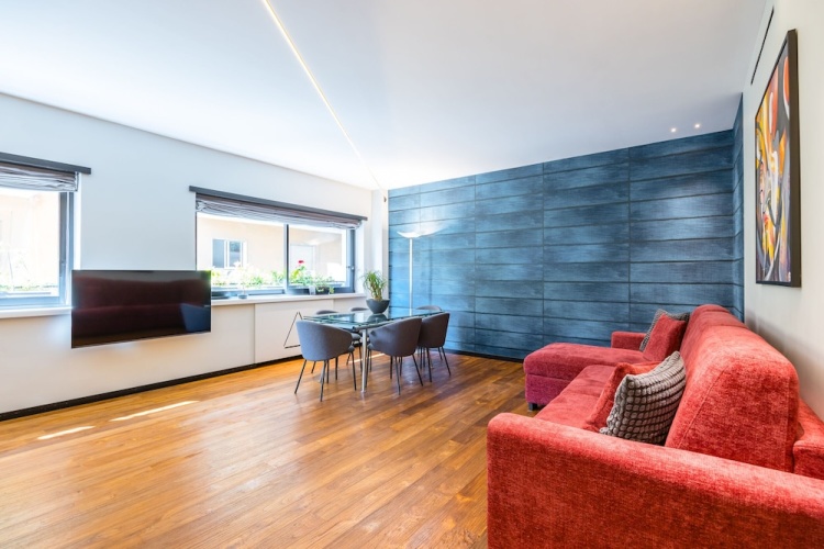 2 Bedrooms Apartment