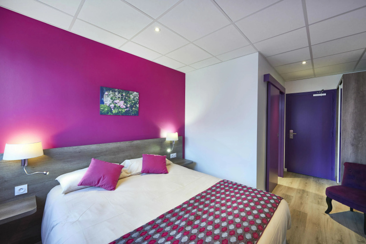 Cozy Hotel