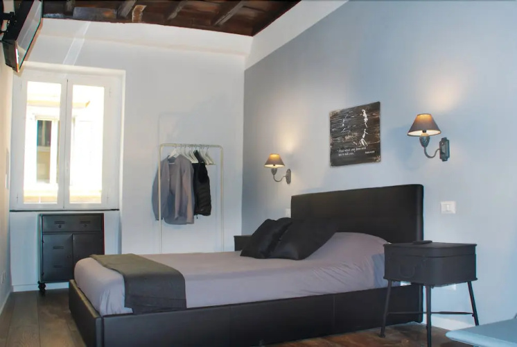 Monti House 118