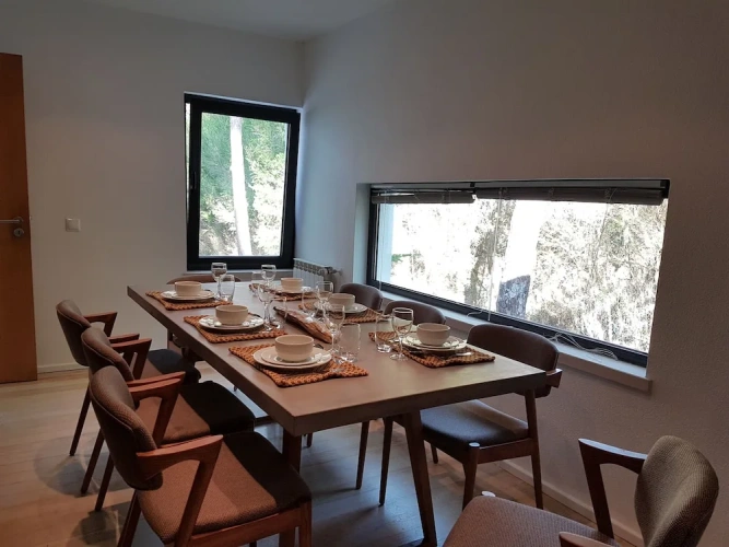 4 Bedrooms Villa