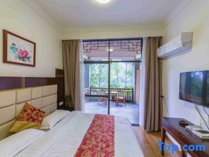 Standard Double room with river view