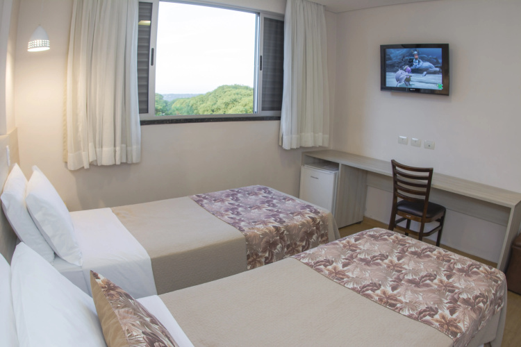 Tarobá Hotel
