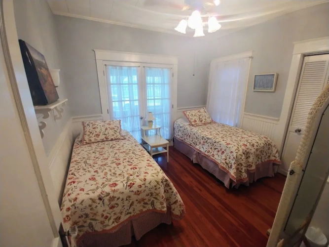 Double Basement Cottage