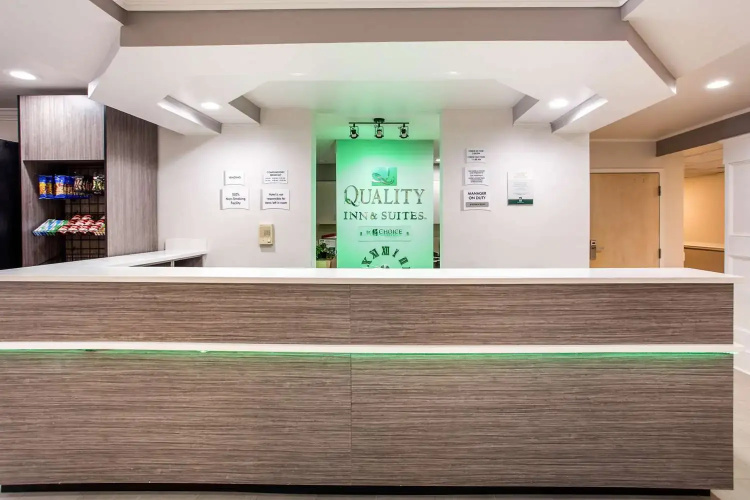 Quality Inn & Suites