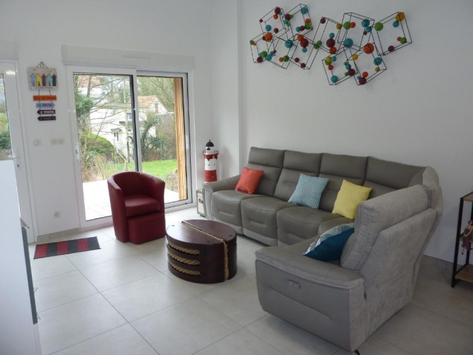 3 Bedrooms Cottage