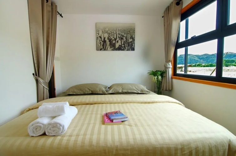 The Eight Guest House