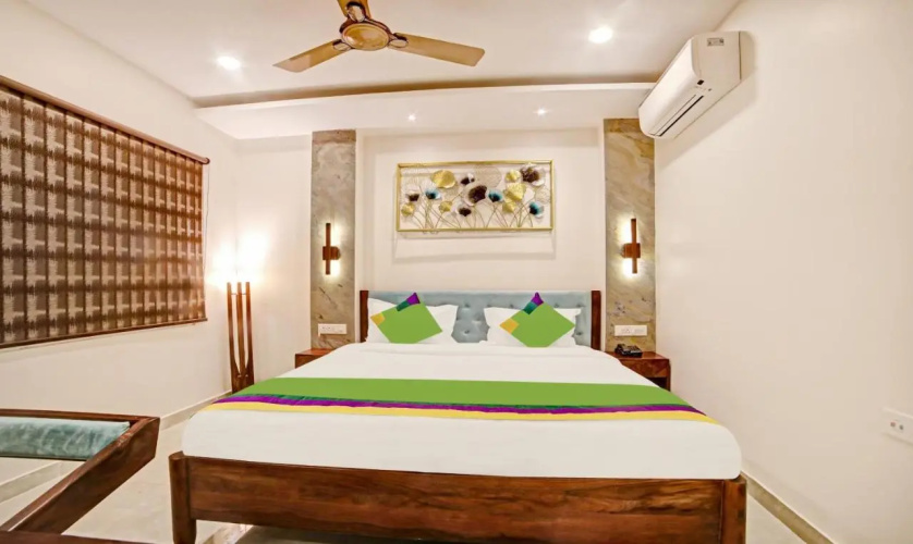 Treebo Lazystay Elite