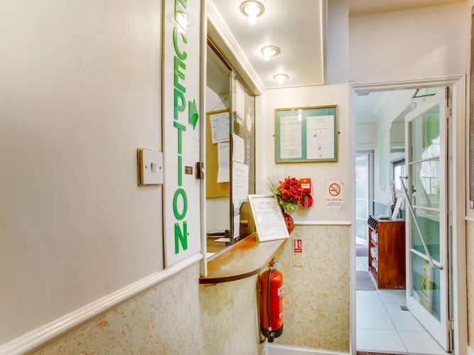 Enrico Hotel