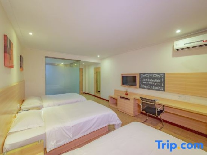 Business Triple room