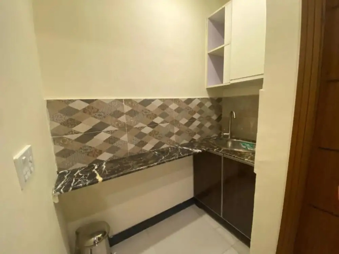 AK Hotel & Suites