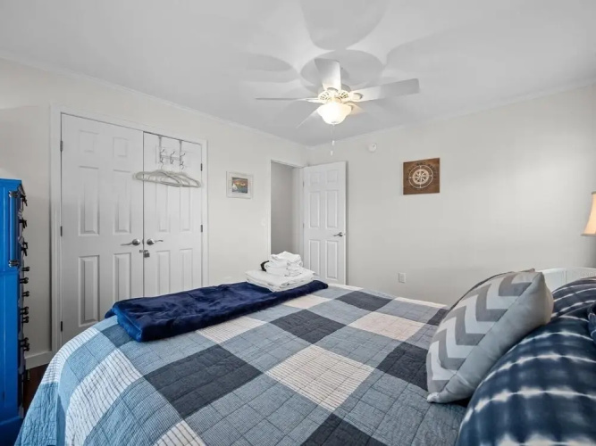 Sea La Vie 3 Bedroom Home by RedAwning