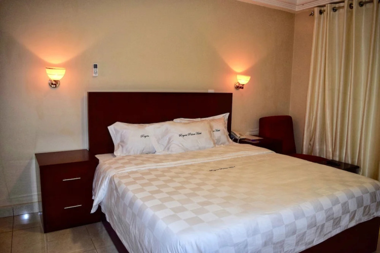 Regent Palace Hotel
