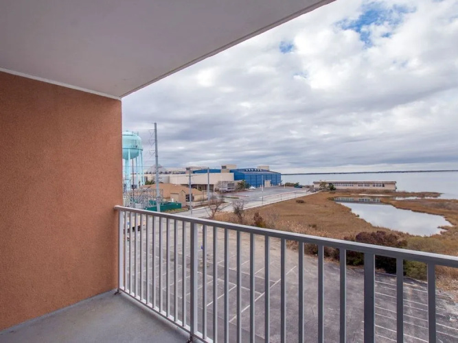 Makai 306 (bayfront)