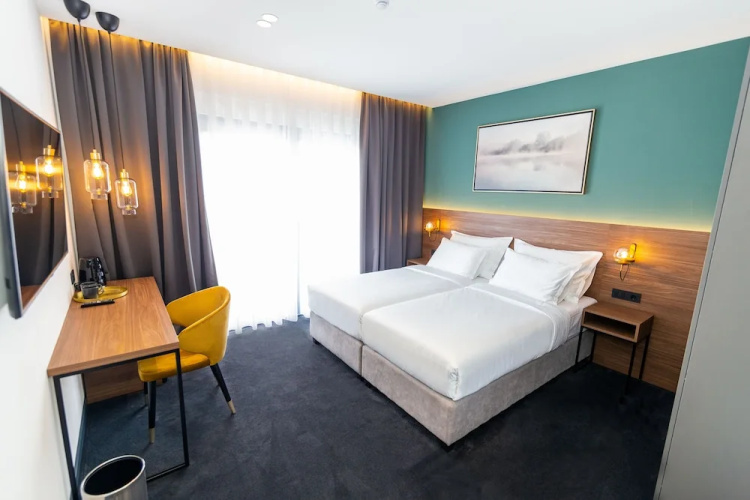 Boutique ROOMs 76