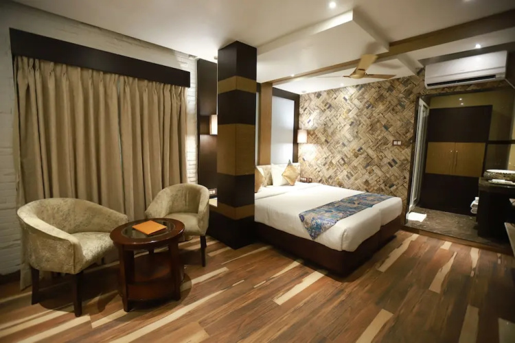 Hotel Acme