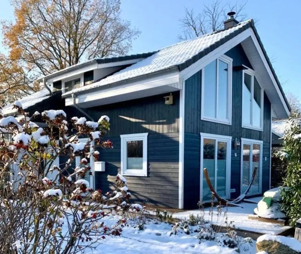 4 Bedrooms Cottage