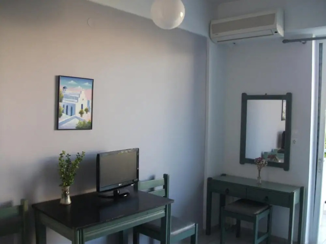 Julia Apartments