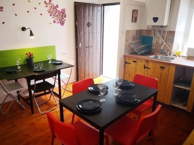 3 Bedrooms Apartment
