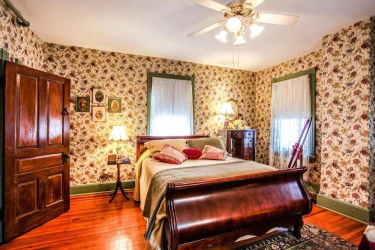Hollerstown Hill B&B