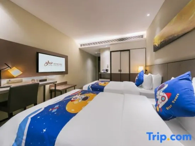 Standard Twin Family room