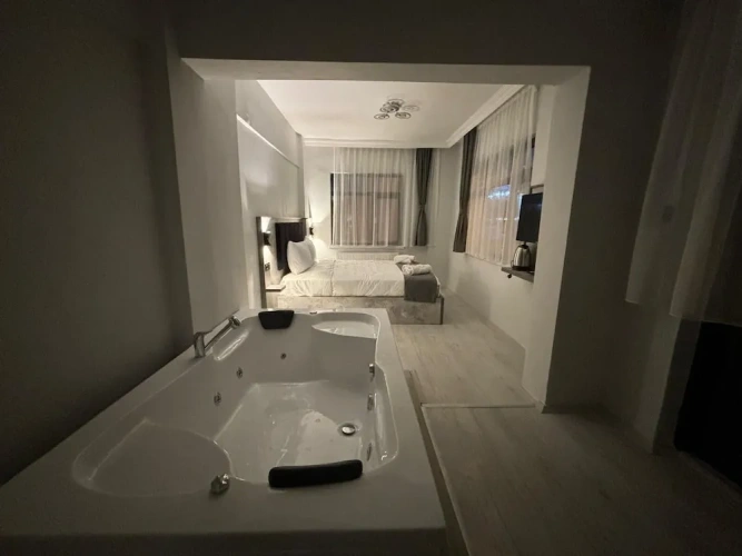 Luxury Double room with balcony and with city view