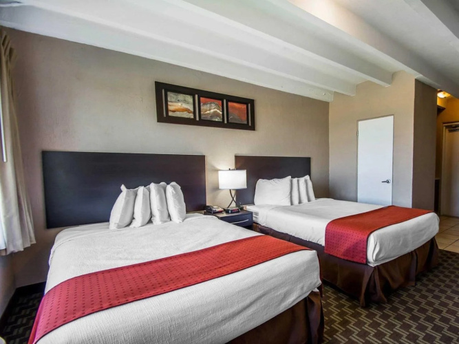 Beach House Inn