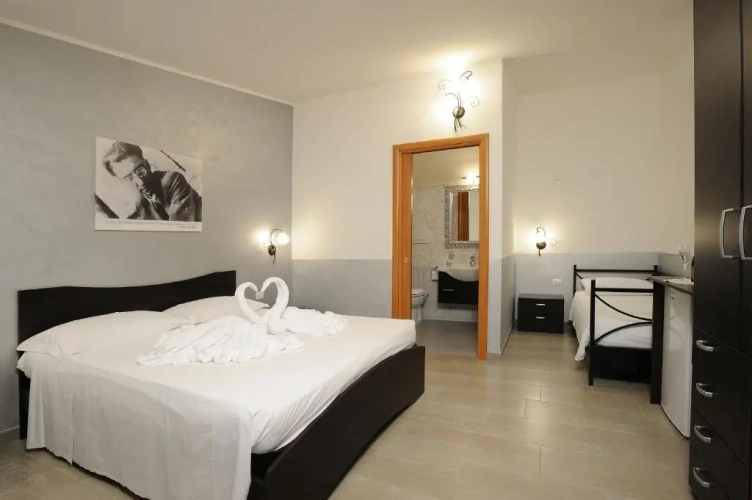 Standard Quadruple room