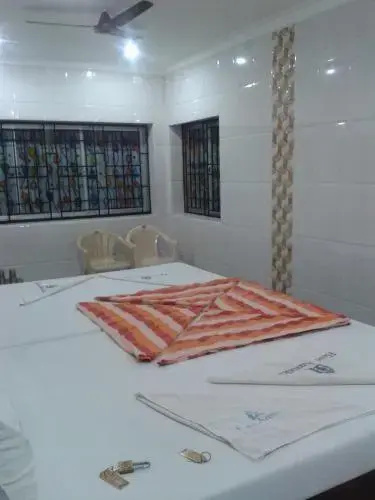 Ambika Lodge